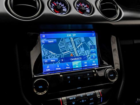 Used 2022 Ford Mustang Shelby GT500 w/ Technology Package RWD image 69