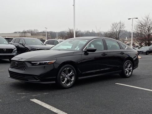 Certified 2024 Honda Accord EX image 3