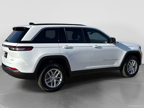New 2026 Jeep Grand Cherokee Laredo X image 4