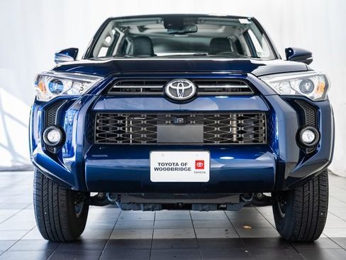 Used 2024 Toyota 4Runner SR5 Premium image 2