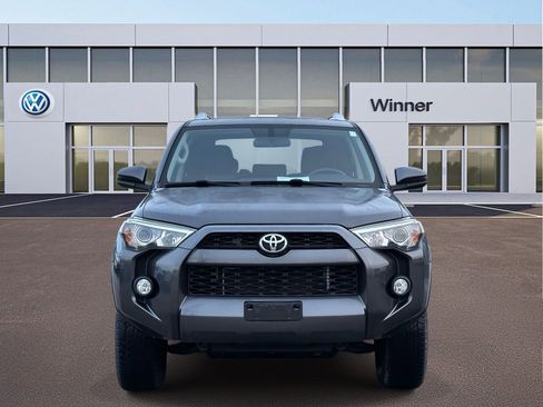 Used 2017 Toyota 4Runner SR5 image 6