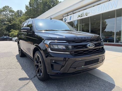 Used 2023 Ford Expedition Limited RWD image 1