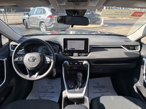 Certified 2025 Toyota RAV4 LE image 21