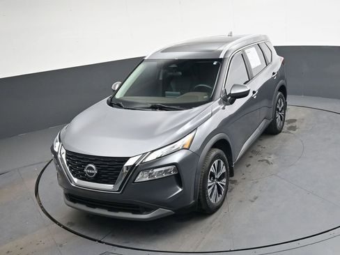 Used 2023 Nissan Rogue SV w/ SV Premium B Package image 34