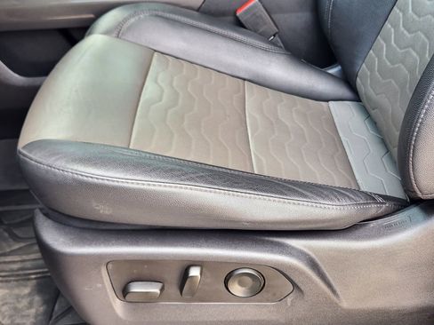 Used 2023 Chevrolet Silverado 1500 ZR2 w/ Technology Package image 24