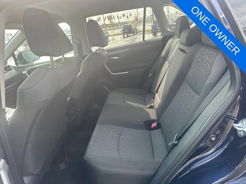 Used 2025 Toyota RAV4 XLE FWD image 21