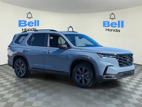 New 2025 Honda Pilot Sport image 4