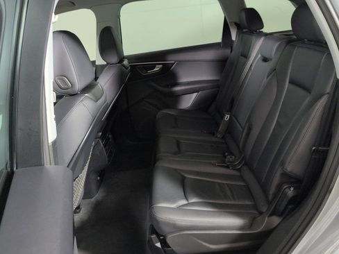 Used 2022 Audi Q7 3.0T Premium image 22