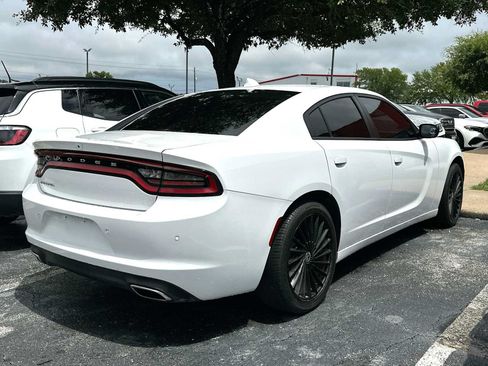Used 2023 Dodge Charger SXT RWD image 3