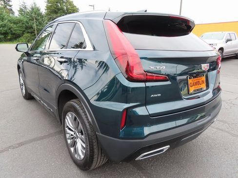 Used 2024 Cadillac XT4 Premium Luxury w/ Cold Weather Package image 5