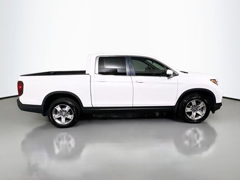Used 2025 Honda Ridgeline RTL image 3