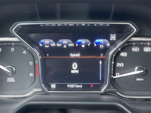 Used 2021 GMC Yukon XL SLT image 12