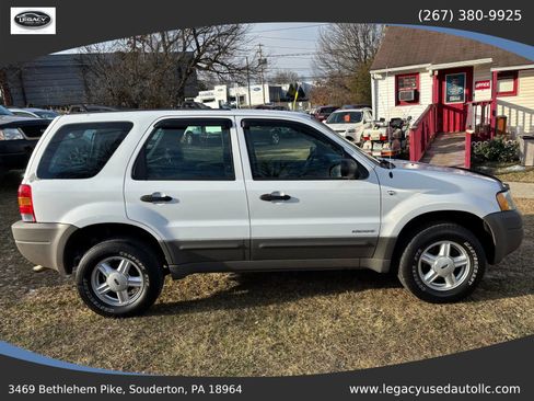 Used 2002 Ford Escape XLS image 8