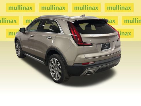 Used 2023 Cadillac XT4 Premium Luxury FWD image 15