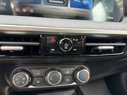New 2026 Nissan Kicks S AWD/4WD image 10
