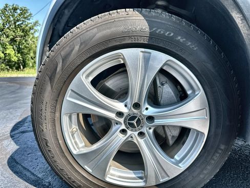 Used 2018 Mercedes-Benz GLC 300 4MATIC image 12