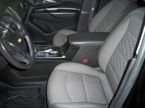 Used 2018 Chevrolet Equinox LT image 7