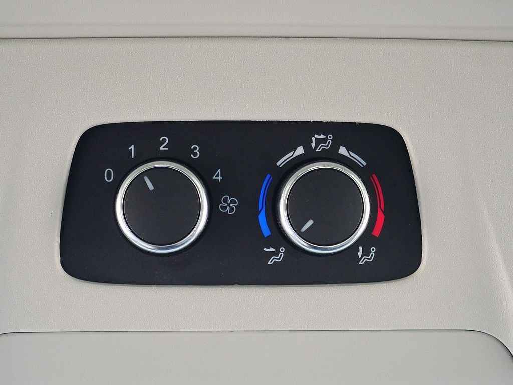 Used 2024 Ford Transit 350 XL AWD/4WD image 47