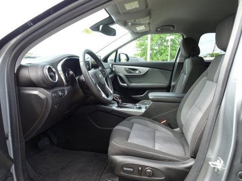 Used 2024 Chevrolet Blazer LT w/ Convenience Package FWD image 8