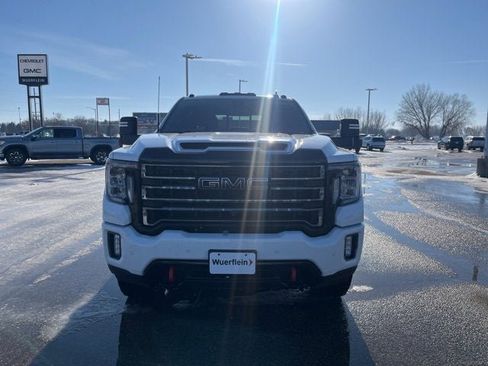 Used 2020 GMC Sierra 2500 AT4 w/ AT4 Premium Package image 3