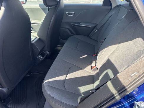 New 2025 Kia K4 LXS image 25