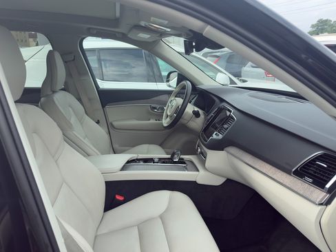 Certified 2023 Volvo XC90 T8 Plus image 23