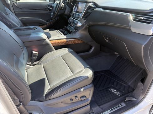 Used 2019 Chevrolet Suburban Premier image 30