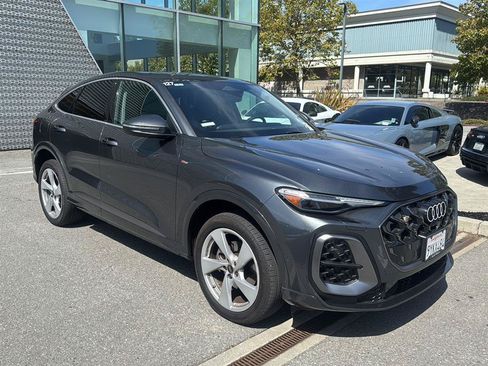 Used 2025 Audi Q5 Premium Plus AWD/4WD image 4