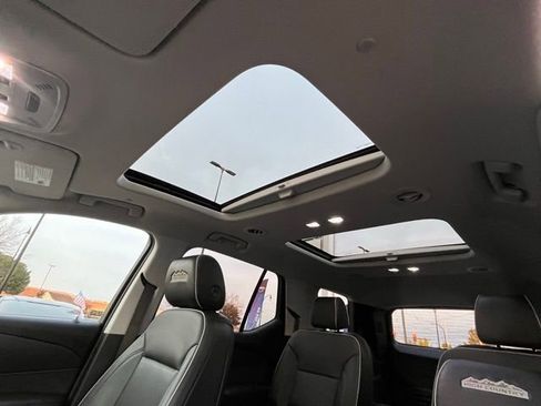 Used 2020 Chevrolet Traverse High Country image 19