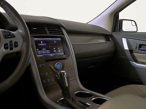 Used 2014 Ford Edge SEL w/ Equipment Group 205A image 28