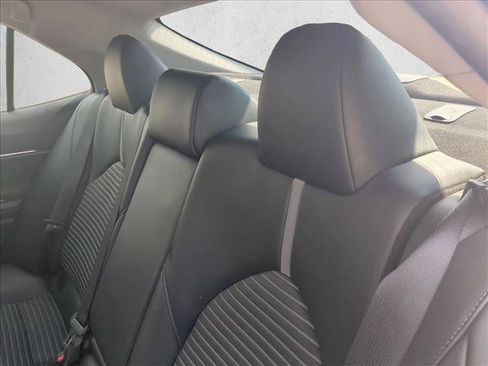 Used 2023 Toyota Camry SE FWD image 15