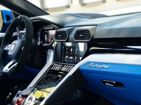 Used 2019 Lamborghini Urus AWD/4WD image 80
