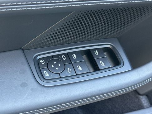 New 2026 Porsche Taycan 4S AWD/4WD image 13