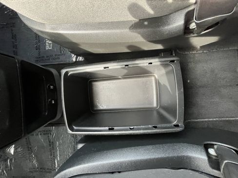 Used 2017 Dodge Grand Caravan SE FWD image 20