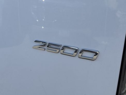Used 2022 Mercedes-Benz Sprinter 2500 image 12