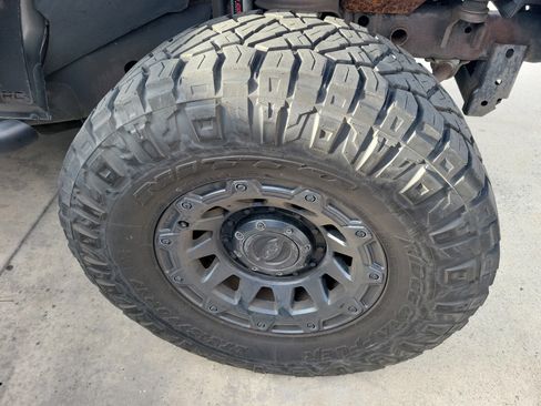 Used 2018 Jeep Wrangler Unlimited Sport S AWD/4WD image 7