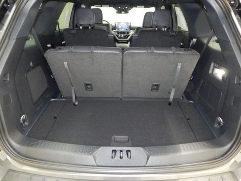 New 2025 Ford Explorer ST-Line w/ Premium Package image 19