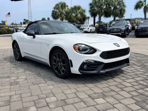 Used 2017 FIAT 124 Spider Abarth RWD image 6