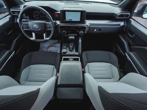 Used 2025 Toyota 4Runner TRD Off-Road image 35