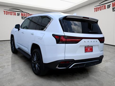 Used 2023 Lexus LX 600 F Sport w/ Accessory Package (Z1) AWD/4WD image 3