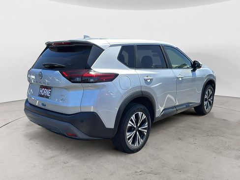 Used 2023 Nissan Rogue SV FWD image 5