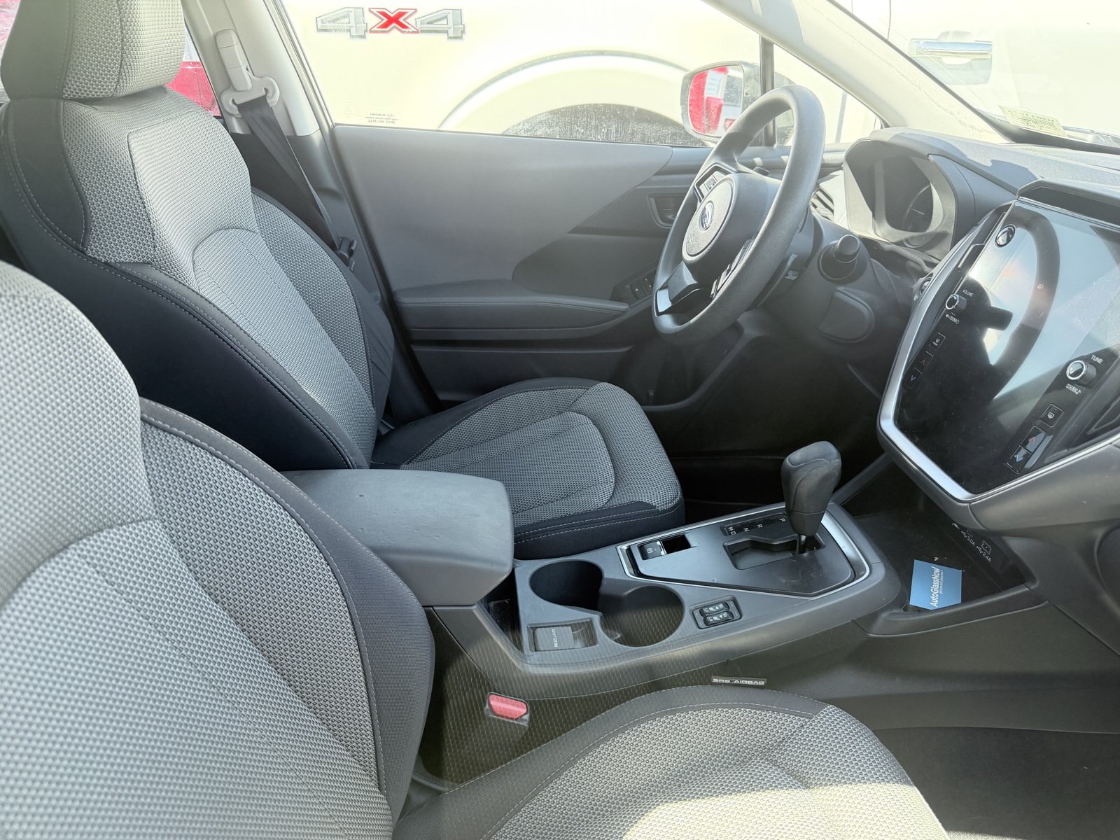 Used 2024 Subaru Crosstrek 2.0i Premium AWD/4WD image 2