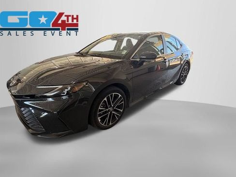Used 2026 Toyota Camry XLE w/ Premium Package AWD/4WD image 1