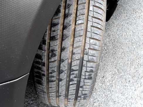 Used 2021 Subaru Crosstrek 2.5i Sport w/ Moonroof Package image 26