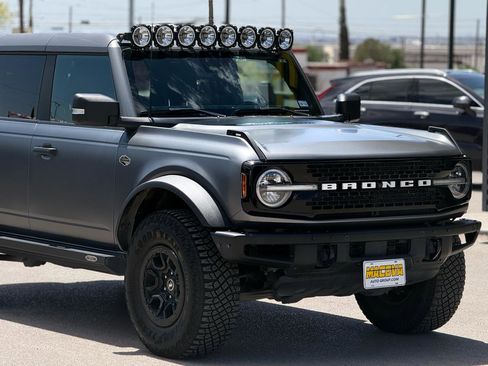 Used 2022 Ford Bronco Wildtrak AWD/4WD image 8