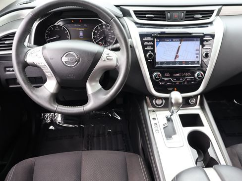 Used 2018 Nissan Murano SV FWD image 18