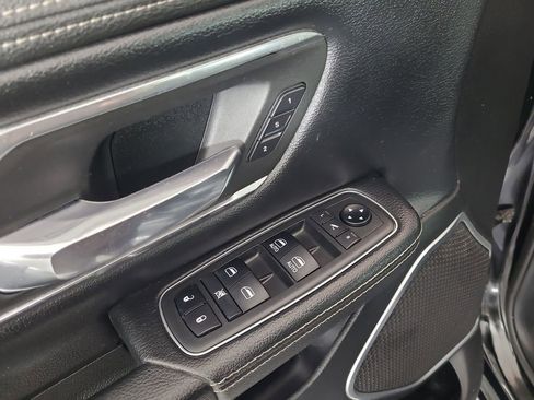 Used 2019 RAM 1500 Laramie image 18
