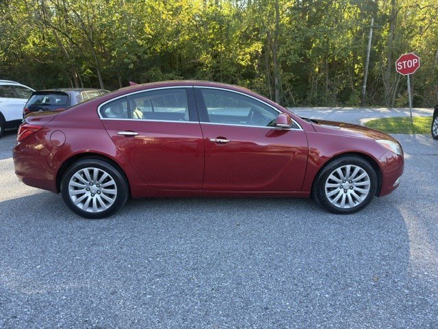 Used 2012 Buick Regal Premium FWD image 4