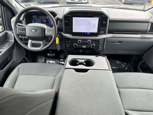 Used 2025 Ford F150 XLT w/ Equipment Group 301A Standard image 12