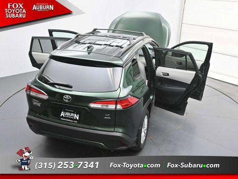 Used 2022 Toyota Corolla Cross LE w/ Moonroof Package AWD/4WD image 34